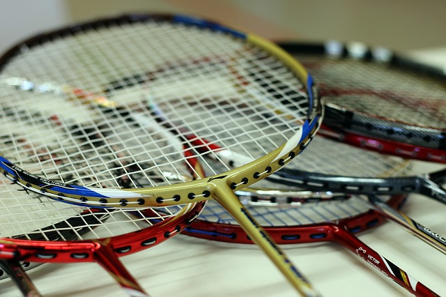 バドミントンラケット初心者にお勧めのナノレイシリーズ[YONEX